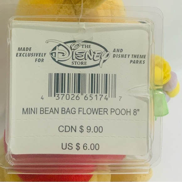 The Disney Store Mini Bean Bag Pooh With Flower Bouquet 8" Plush NWT - Picture 5 of 7